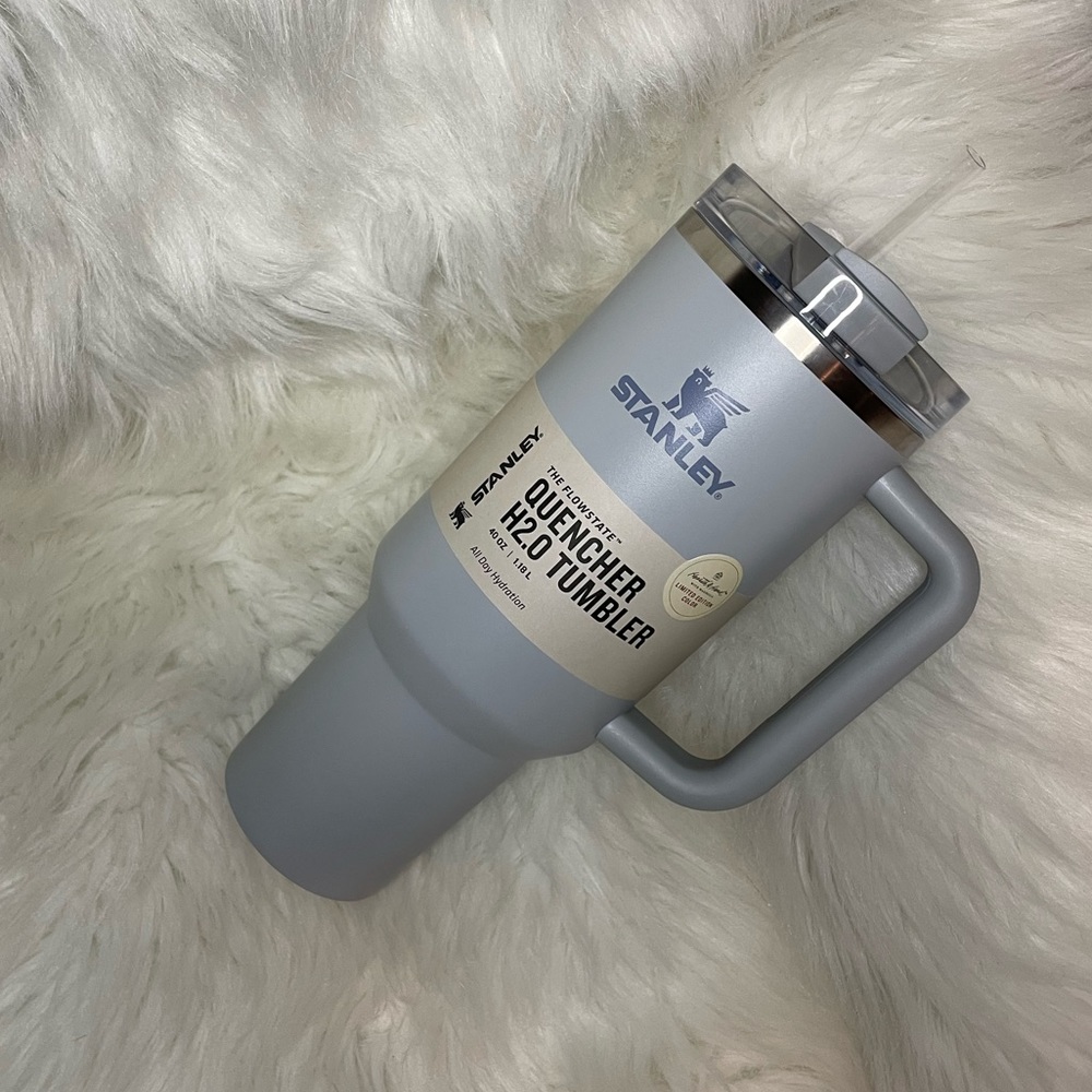 Stanley Sky Blue 40oz Quencher H2.O Tumbler Limited Edition